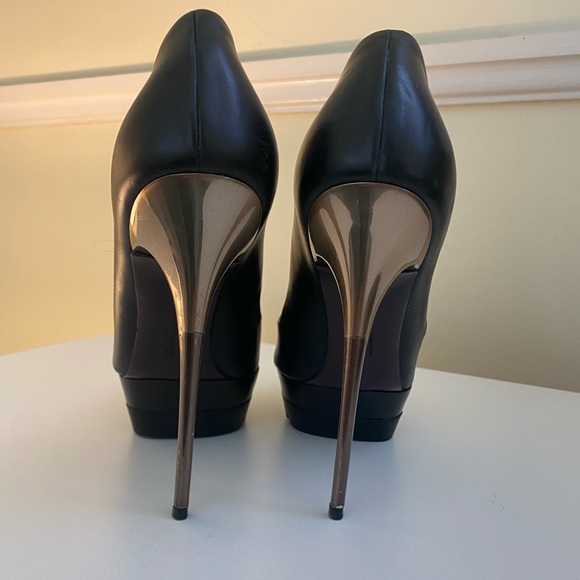 Salvatore Ferragamo Platform Black Heels size 7 - Picture 7 of 7